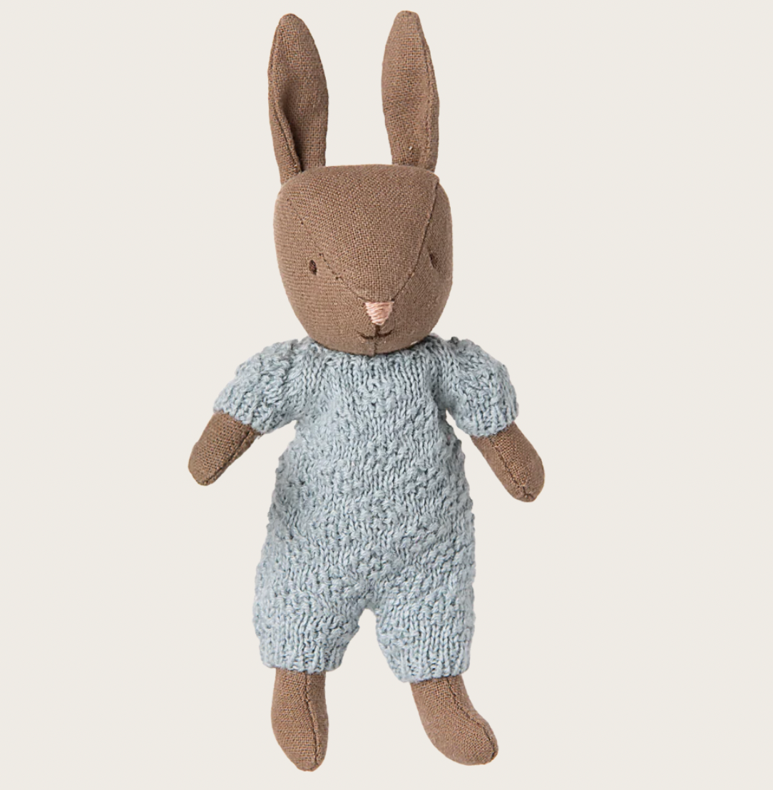 Preorder Maileg Bunny/Rabbit, Micro - Brown/Dusty, Brown/Blue, or Sand/Rose rose knitted suit (Expected Delivery 10.1.2025)