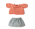 Load image into Gallery viewer, Maileg Knitted sweater and skirt, Big sister mouse