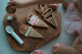 Load image into Gallery viewer, Kinfolk Pantry Ice Cream Cutter Set Eco Tool