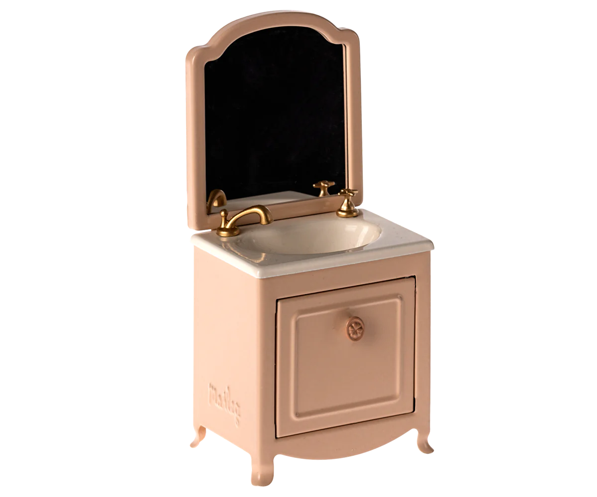 Maileg Sink Dresser, Mouse (Mint or Powder or Off-White)