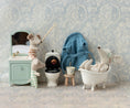 Load image into Gallery viewer, Maileg Bathtub, Mouse
