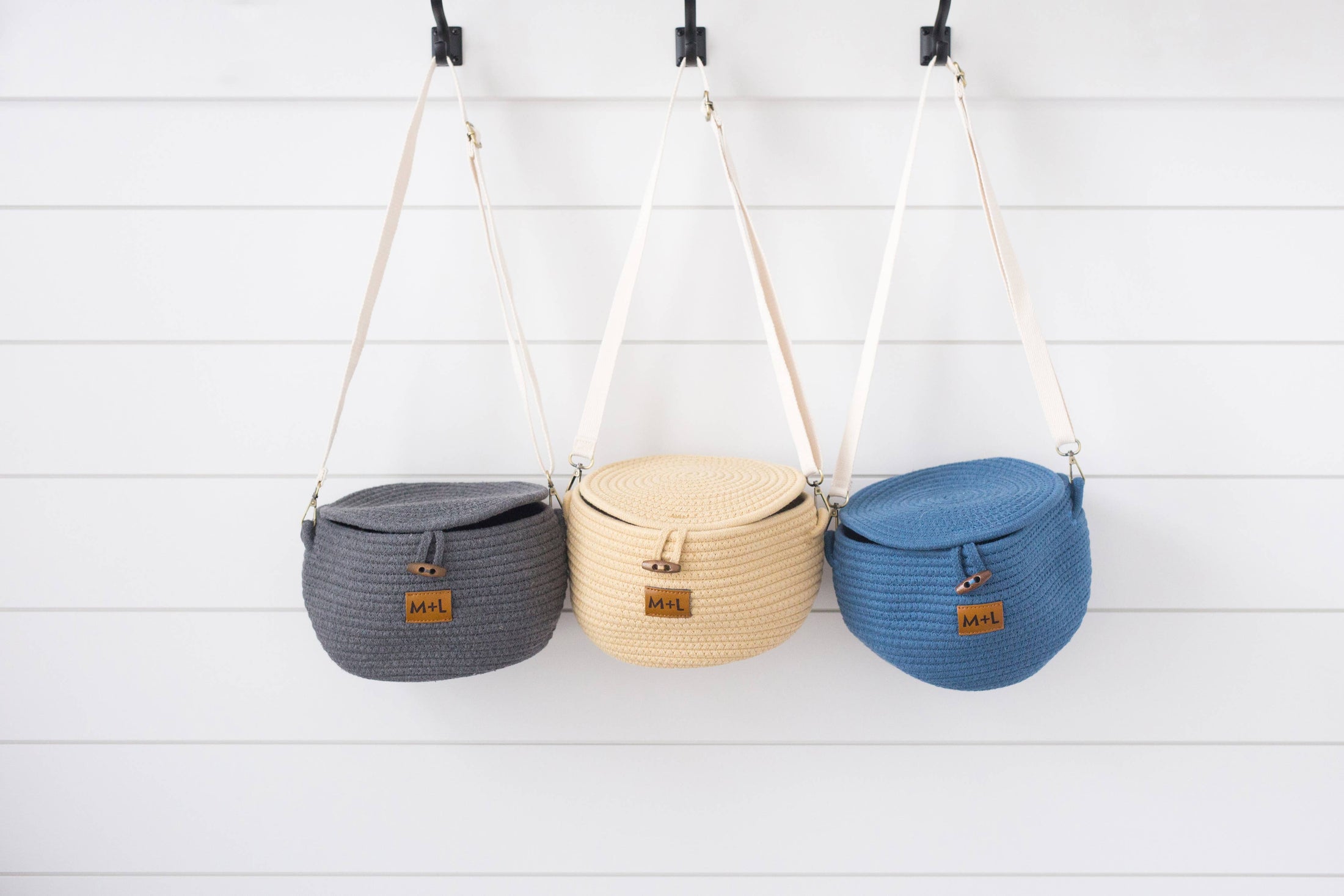 Maple and Lark Explorer Basket: Beige