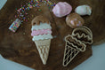 Load image into Gallery viewer, Kinfolk Pantry Ice Cream Cutter Set Eco Tool
