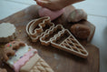 Load image into Gallery viewer, Kinfolk Pantry Ice Cream Cutter Set Eco Tool
