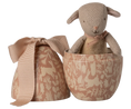 Load image into Gallery viewer, Preorder Maileg Easter egg with micro lamb, Small - Dusty mint or Powder (Expected Delivery: 2.15.26)
