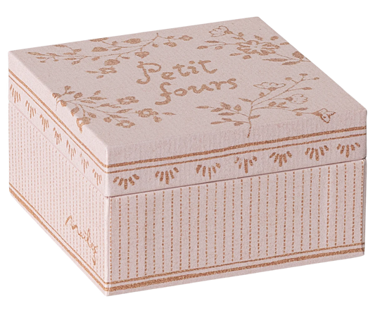 Maileg Cakes and Cakestand, Mini