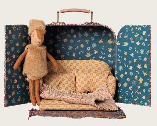Preorder Maileg Reindeer in suitcase, Little sister (Expected Delivery: 11.1.26)