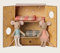 Load image into Gallery viewer, Preorder Maileg Ballet mice in dance studio, Little sister and brother (Expected Delivery: 8.1.26)
