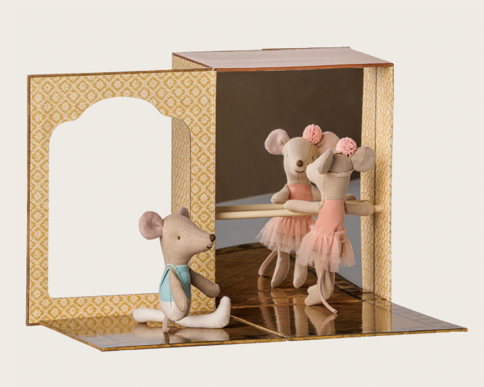 Preorder Maileg Ballet mice in dance studio, Little sister and brother (Expected Delivery: 8.1.26)