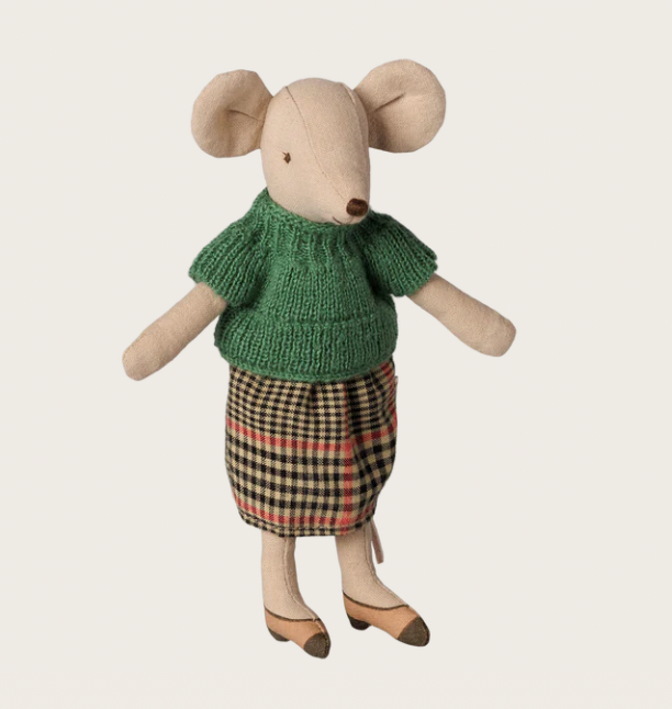 Preorder Maileg Grandma Mouse (Expected Delivery: 11.1.26)