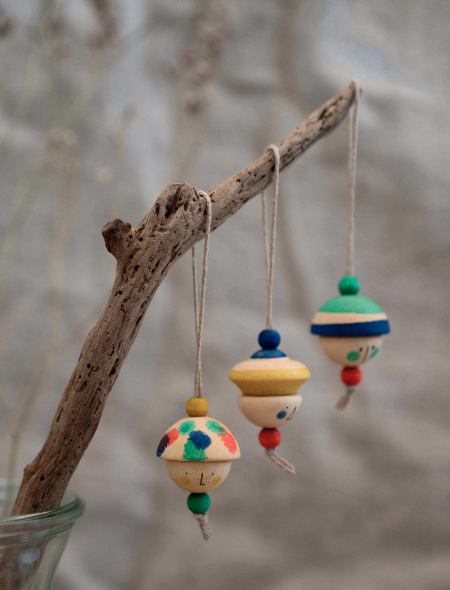 Grapat Kind Folks Ornament Set
