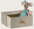 Load image into Gallery viewer, Maileg Dance mouse in daybed, Little sister (Light Blue)
