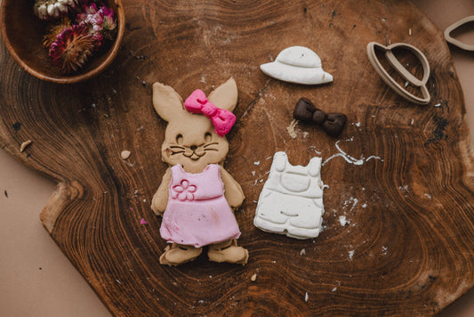 Kinfolk Pantry Bunny Dress-up Cutter Set Eco Tool