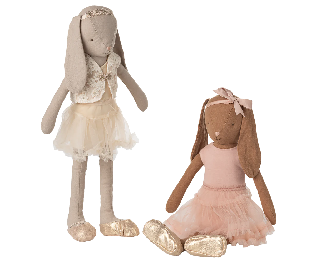 Maileg Bunny size 3, Chocolate brown - Ballet suit and skirt rose or Bunny size 3, Classic - Ballet suit and skirt cream