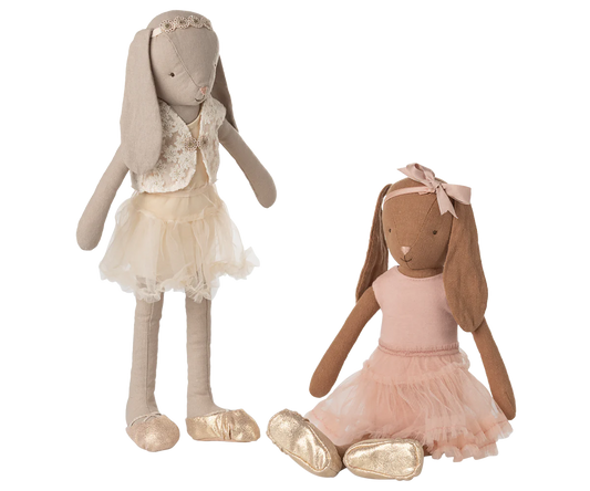 Maileg Bunny size 3, Chocolate brown - Ballet suit and skirt rose or Bunny size 3, Classic - Ballet suit and skirt cream