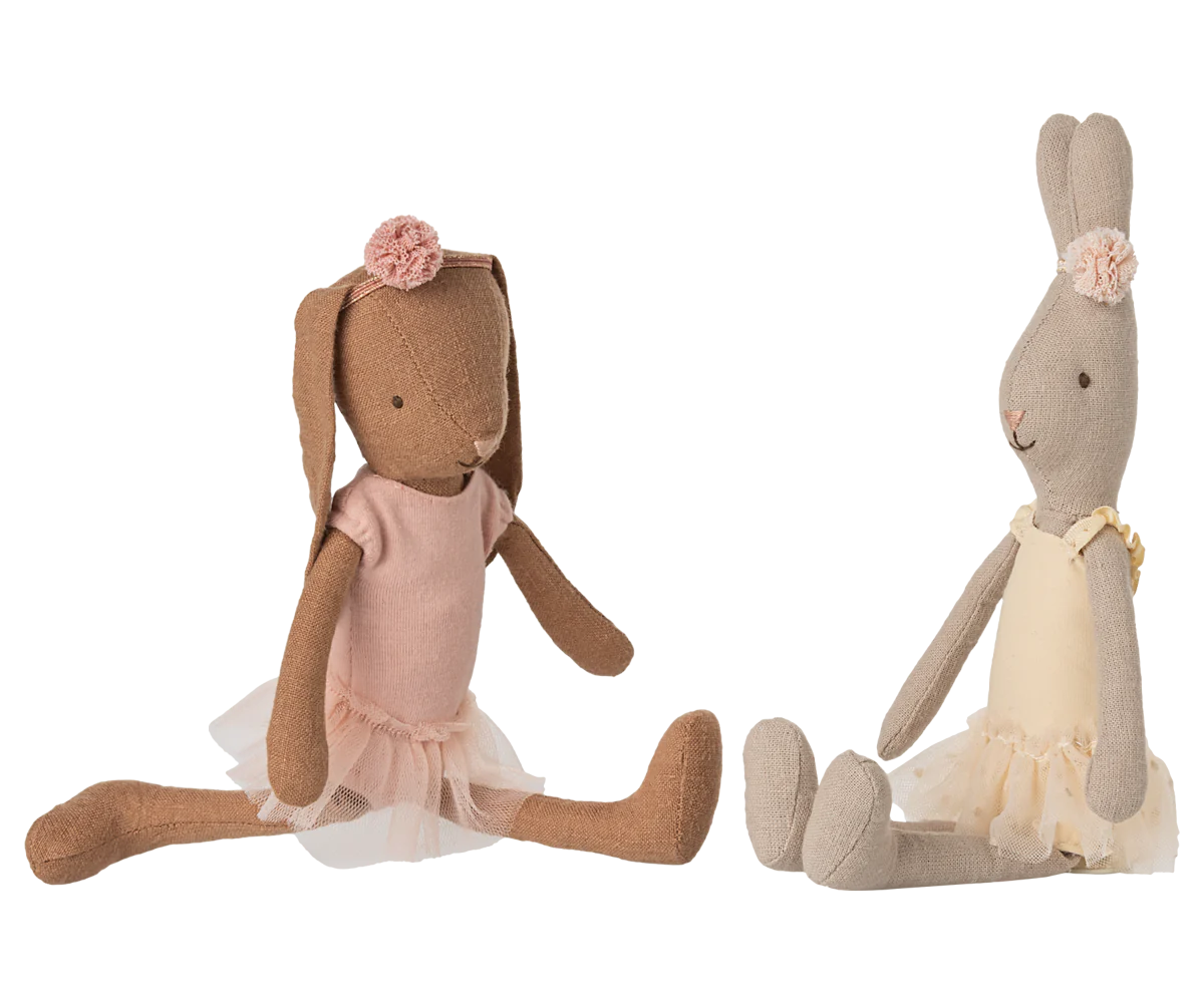Maileg Bunny size 1, Chocolate brown - Ballet suit and skirt rose or Rabbit size 1, Classic - Ballet suit and skirt cream