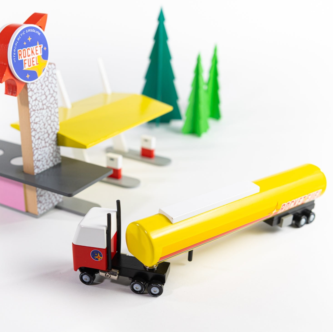 Candylab Toys - Rocket Fuel Tanker