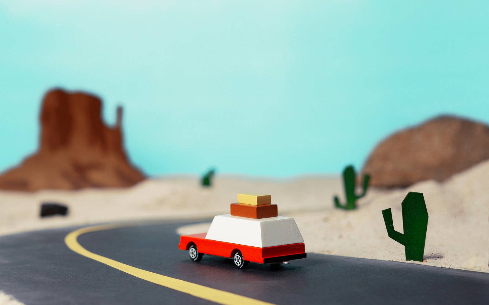 Candylab Toys - Luggage Wagon