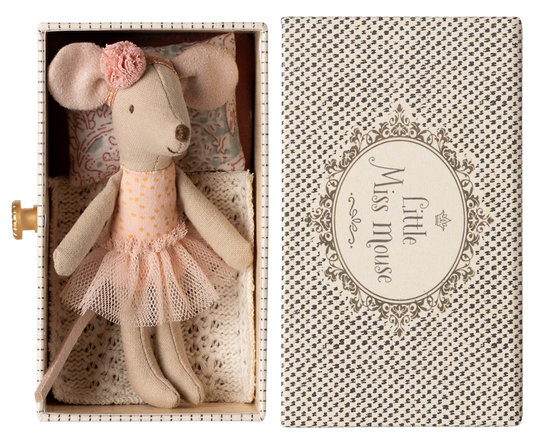 Maileg Dancing Mouse Little Sister in Daybed