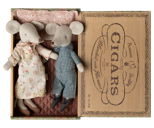 Preorder Maileg Grandma and grandpa mice in cigarbox (Expected Delivery: 3.1.26)