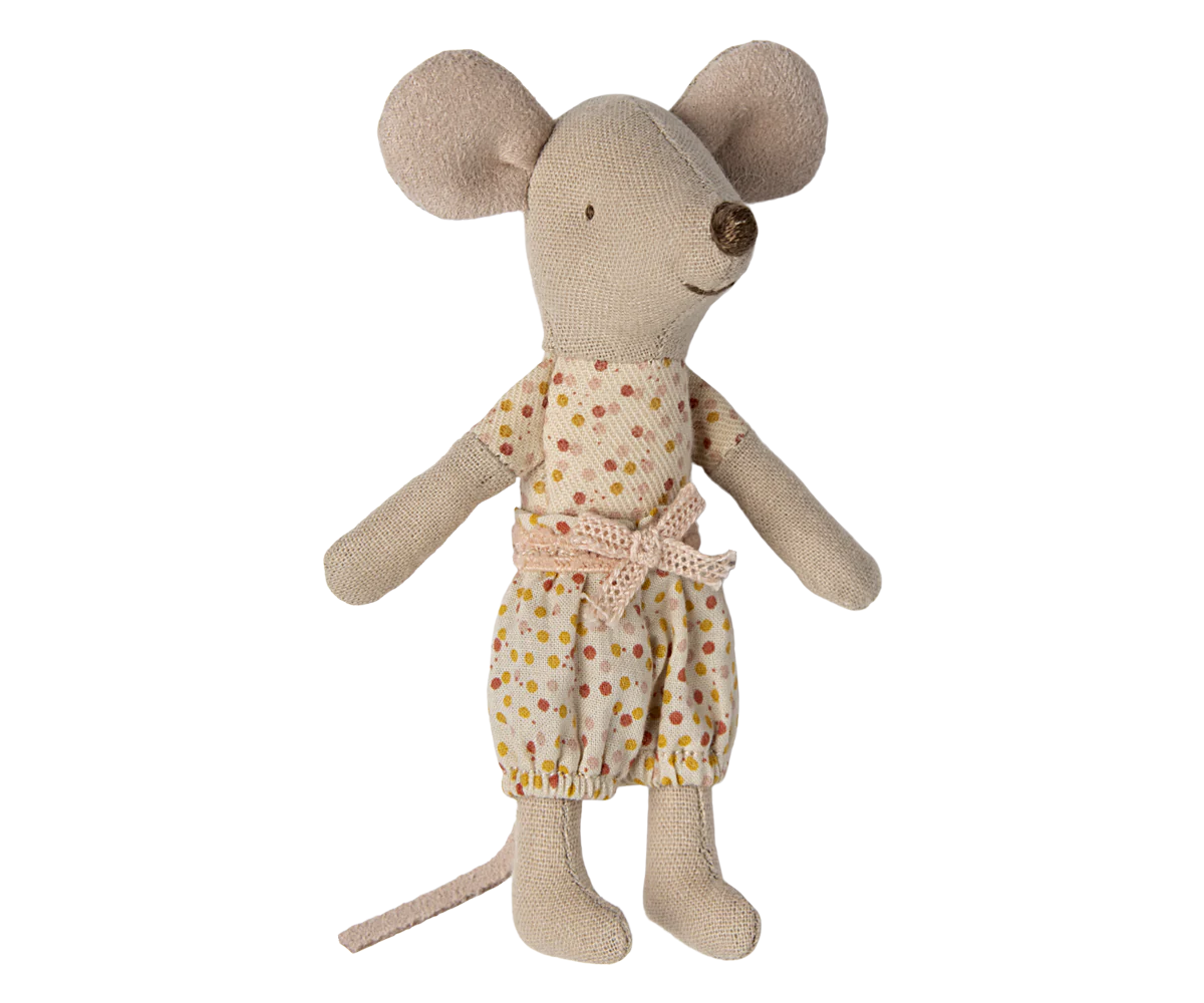 Maileg Little Sister Mouse in Matchbox (2024 With Magnetic Hands)