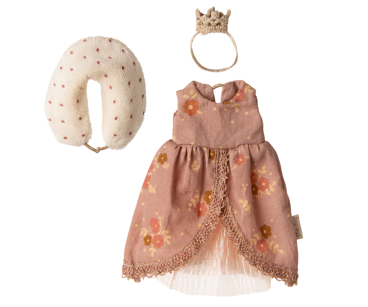 Preorder Maileg Queen dress, Mum mouse (Expected Delivery: 2 weeks)