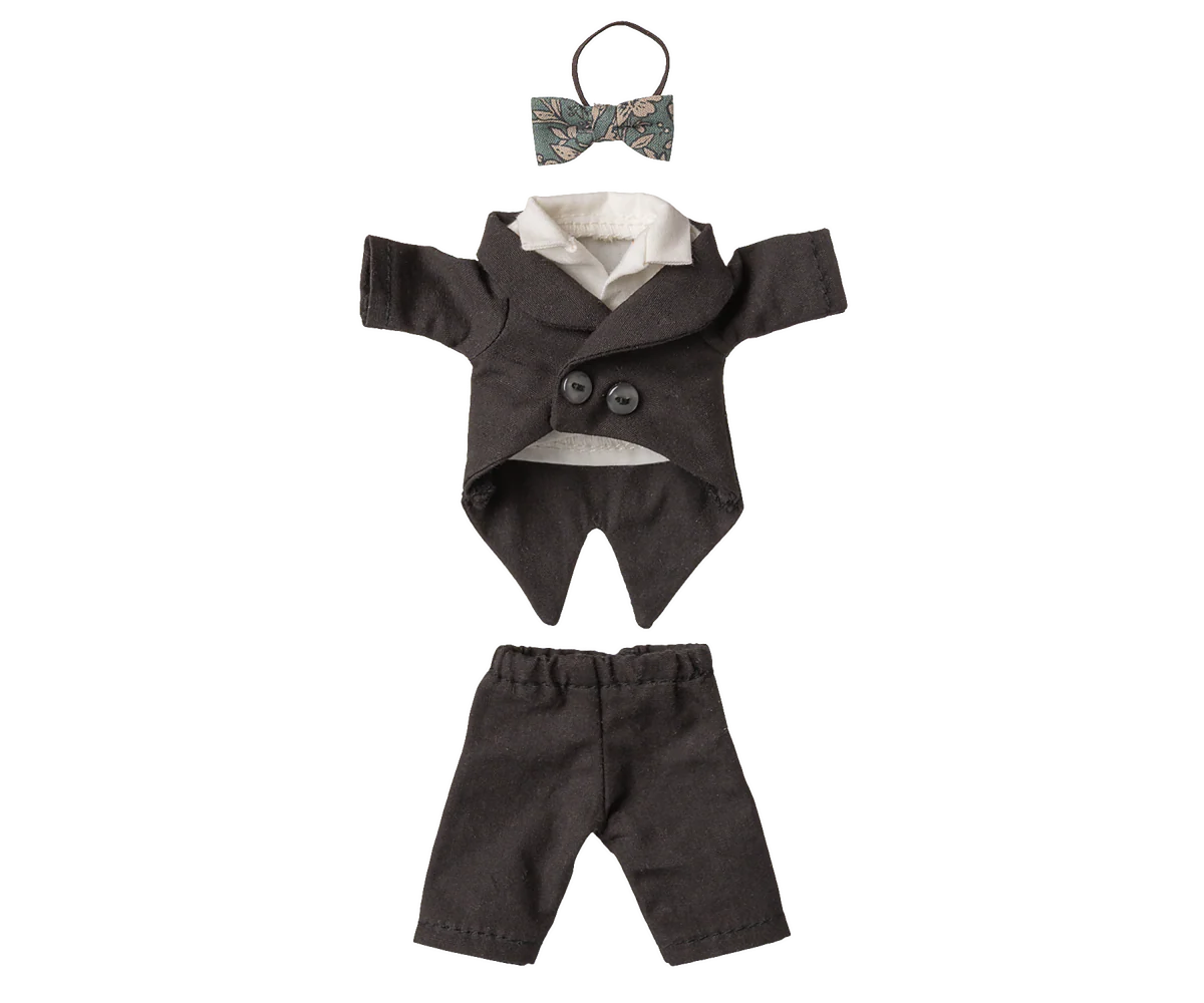 Preorder Maileg Wedding suit, Dad mouse (Expected Delivery: 6.15.26)