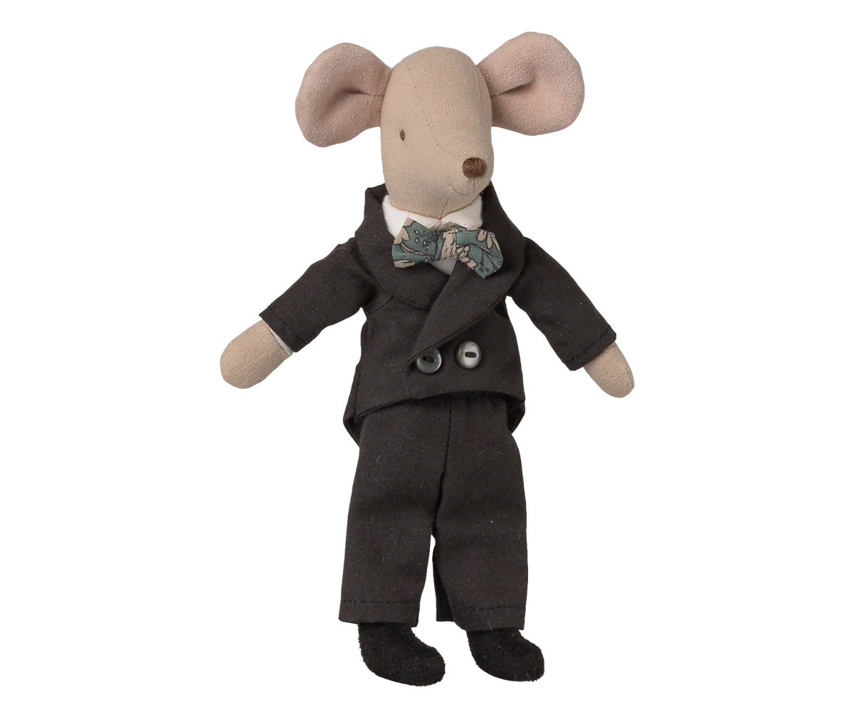 Preorder Maileg Wedding suit, Dad mouse (Expected Delivery: 6.15.26)